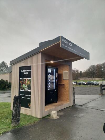 Distributeur FOOD BOX-LINDT Dolembreux