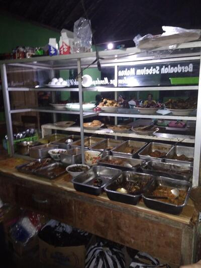 Warung Ijo Bu Ninik