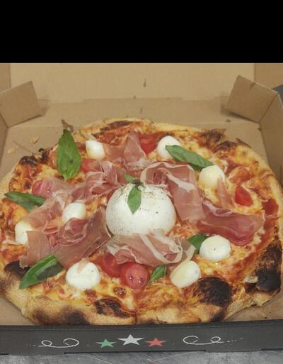 Freskia zymi,pizza,pasta fresca