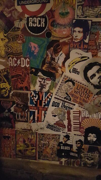 Road House Wine Bar & Pizzeria