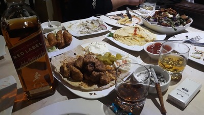 مطعم الجسر