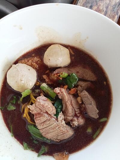 ลาบยโส โพทะเล