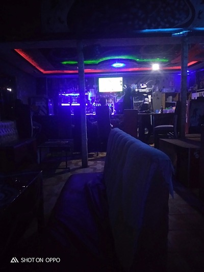 Club 10 Lounge