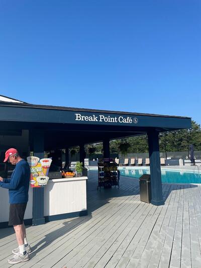 Break Point Cafe