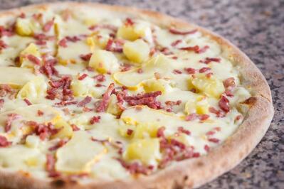 Just Queen - Distributeur de pizzas