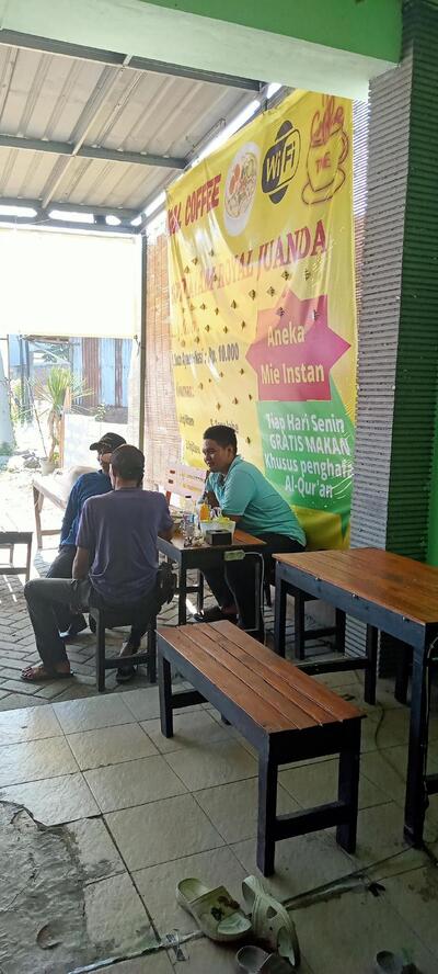 Warkop Wial dan SOTO AYAM ROYAL JUANDA