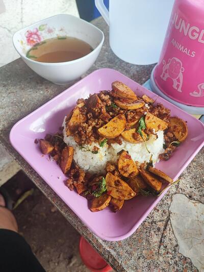 ร้านครัวแม่ภัทร
