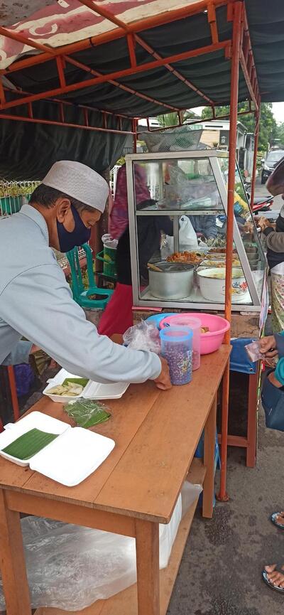 Rames & Lontong Opor Bu Giat