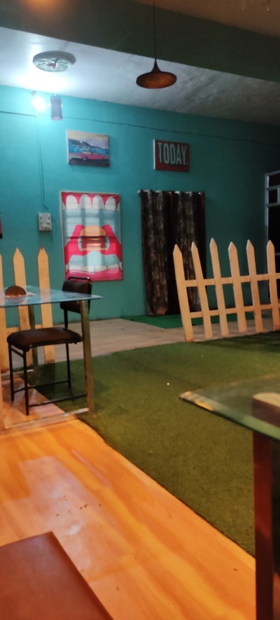 MIDTOWN HOTEL & RESTAURANT