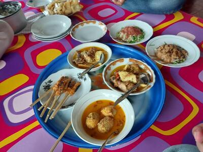 Warung pecel Bu' Nur