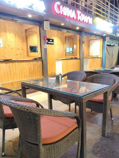 Happy Street ( Sweets & Restaurant)