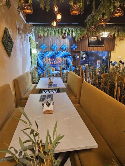 Club 75 Restaurant & Cafe