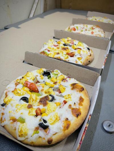 Delicious pizza burger bahadurgarh