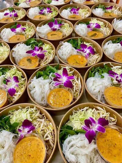 Mee Nam Ya Cafe