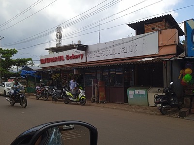 Valiyatharayil Bakery