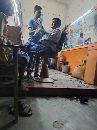 Badal Akash And Gens Beauty Parlour