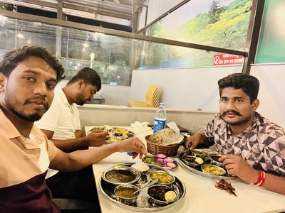 Hotel Vishwas Pure Veg Family Restaurant