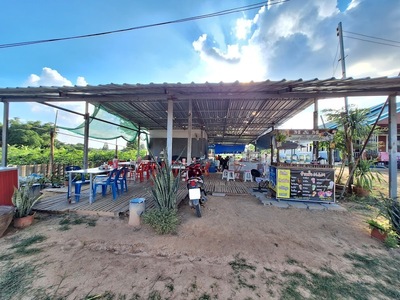 ครัวภูเทพก๋วยเตี๋ยวเรือโบราณและอาหารตามสั่ง