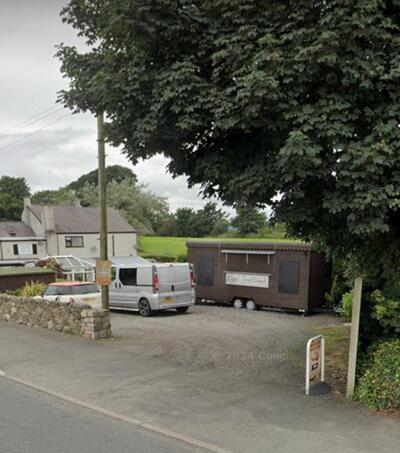 Cegin Fach Emma (Emma's Little Kitchen)