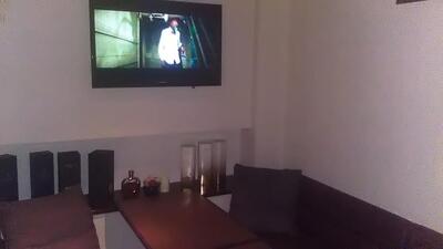 Girls Bar Number 9