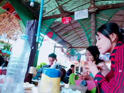 Ngwe Lat Yar Tea-Shop