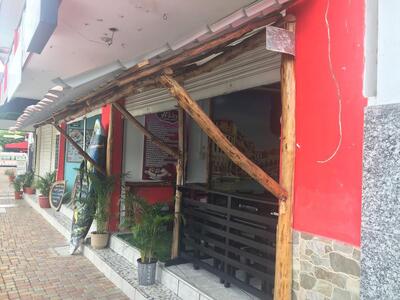 Hola. Heladería & Cafeteria
