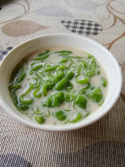 ลอดช่องไทยลูกสาวแม่สำลี