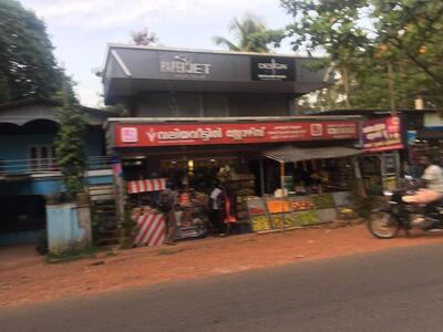 Valiyaparambil stores