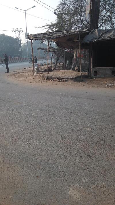 Light Food(Omlet, Golgappa, Rolls..Tea Etc)