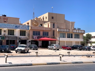 مقهى المرشد