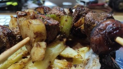 Carbones food