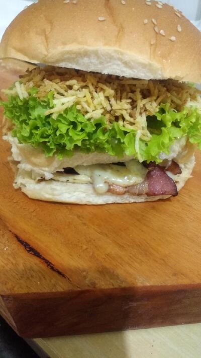 Falcão Hamburgueria/Açaiteria