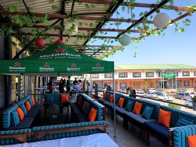 Leeja Palace Restaurant & Bar