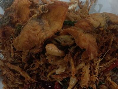 เรือนแก้วปลาเผานางรอง (ครัวบ้านสวนเอกเขนก)