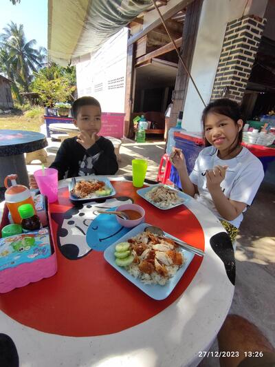 ข้าวมันไก่ทอด คุณปุ๊ก
