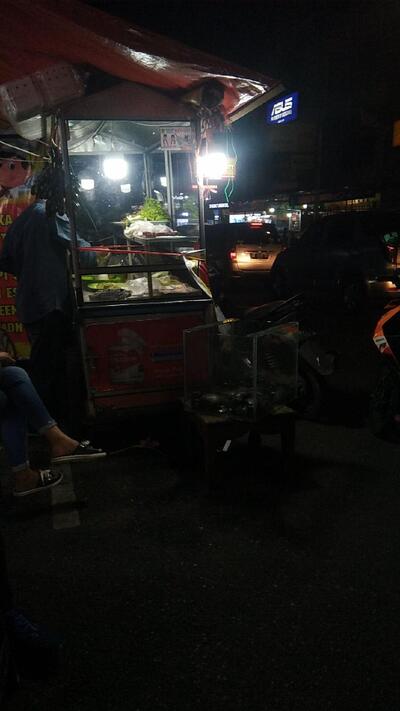 Nadhif seafood 86