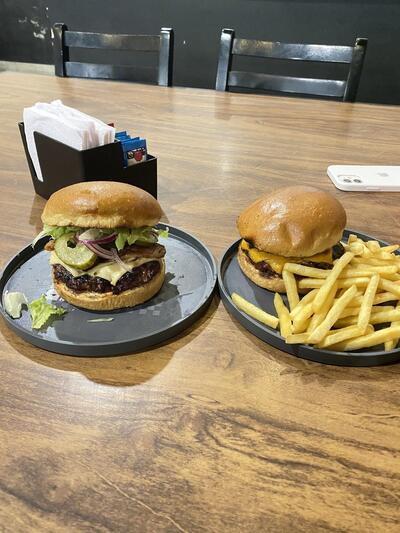 Zamboni Burguer / Hamburgueria Artesanal / Itaguaí