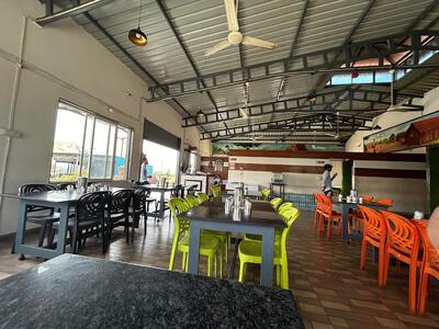 Hotel jay maharshtra family restaurant