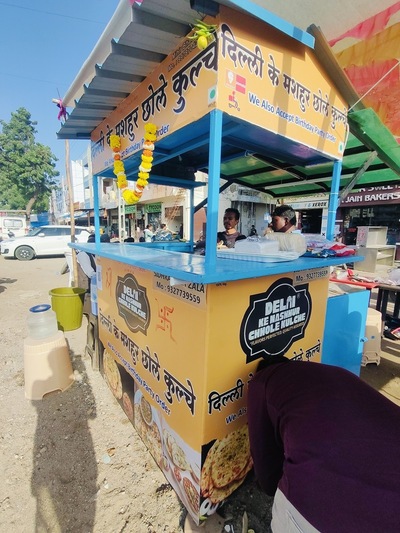 DELHI KE MASHHUR CHHOLE KULCHE