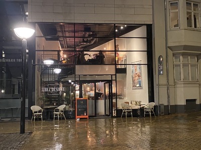 Chez Désirée // Café & Bar à Vin