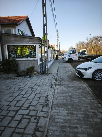 Lipóti Pékség és Kávézó Kistarcsa