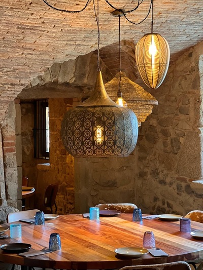 Llenya Restaurant