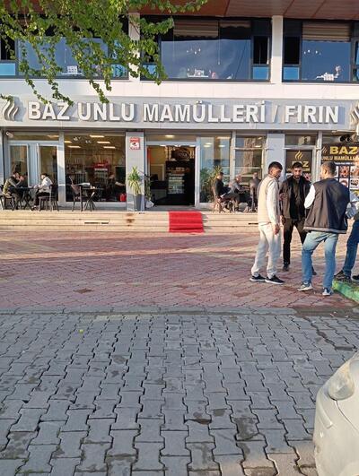 Baz unlu mamülleri