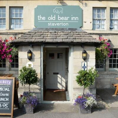 The Old Bear Inn, Staverton