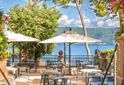 Gola - Restaurant & Garden Bar