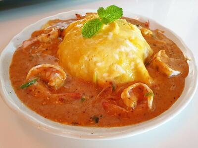 สับปะรด คาเฟ่ บริสโทร แอนด์ บาร์