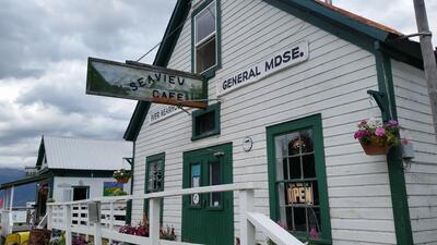 Historic Hope Cafe & Campground