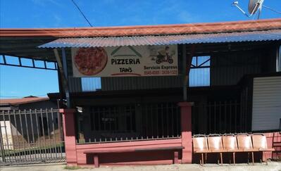 Pizzeria Tan's