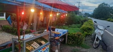 ร้านปลาหมึกย่างคุณต๋อย