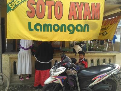 Soto ayam lamongan Cak No